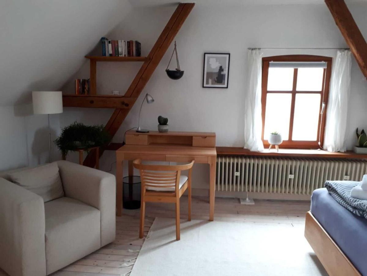 Aeltestes Haus In Quentel - Ferienwohnung 2 Mit Dachterrasse Lichtenau Exterior foto